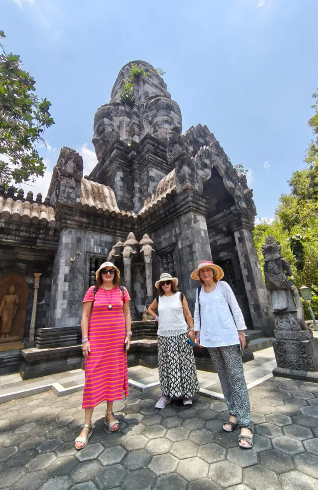 Travel to Indonesia, Viaje a Indonesia, Viaggio in Indonesia