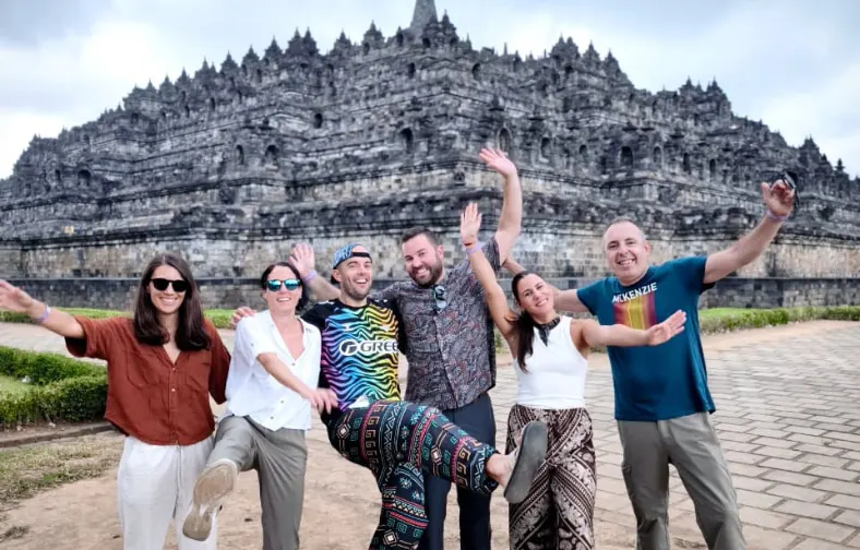 Travel to Indonesia, Viaje a Indonesia, Viaggio in Indonesia
