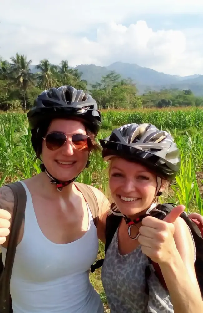 Travel to Indonesia, Viaje a Indonesia, Viaggio in Indonesia